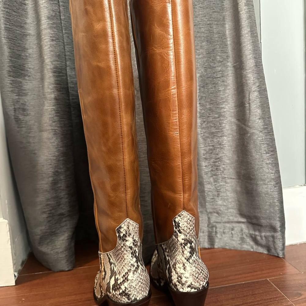 Tory Burch WESTERN TALL BOOT 75MM VICTORIA BR 1.2-1.4 - SMOOTH VACHETTA - Picture 7 of 10